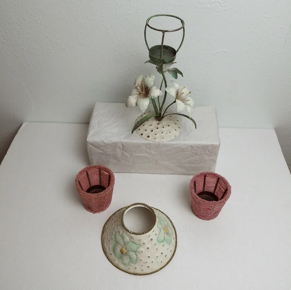 Vintage Accent Tea Light & Holder Bundle Of 3